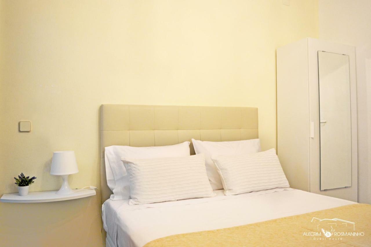 Alecrim Rosmaninho Guest House พินเญล ภายนอก รูปภาพ