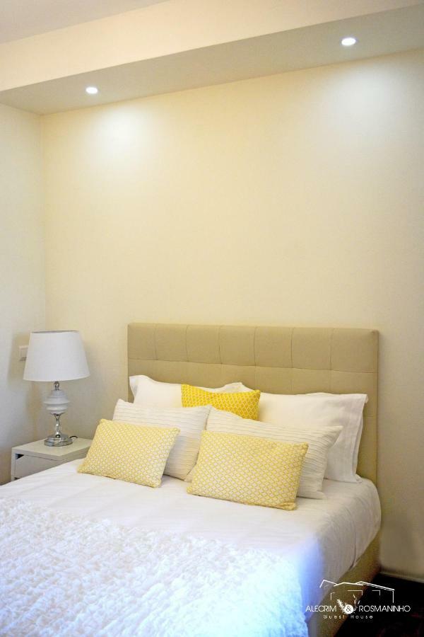 Alecrim Rosmaninho Guest House พินเญล ภายนอก รูปภาพ