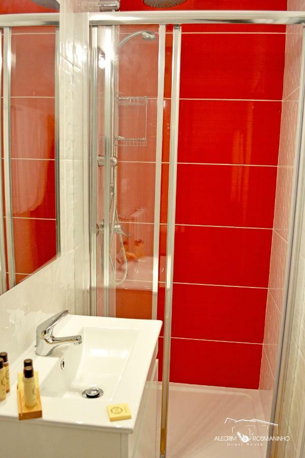 Alecrim Rosmaninho Guest House พินเญล ภายนอก รูปภาพ